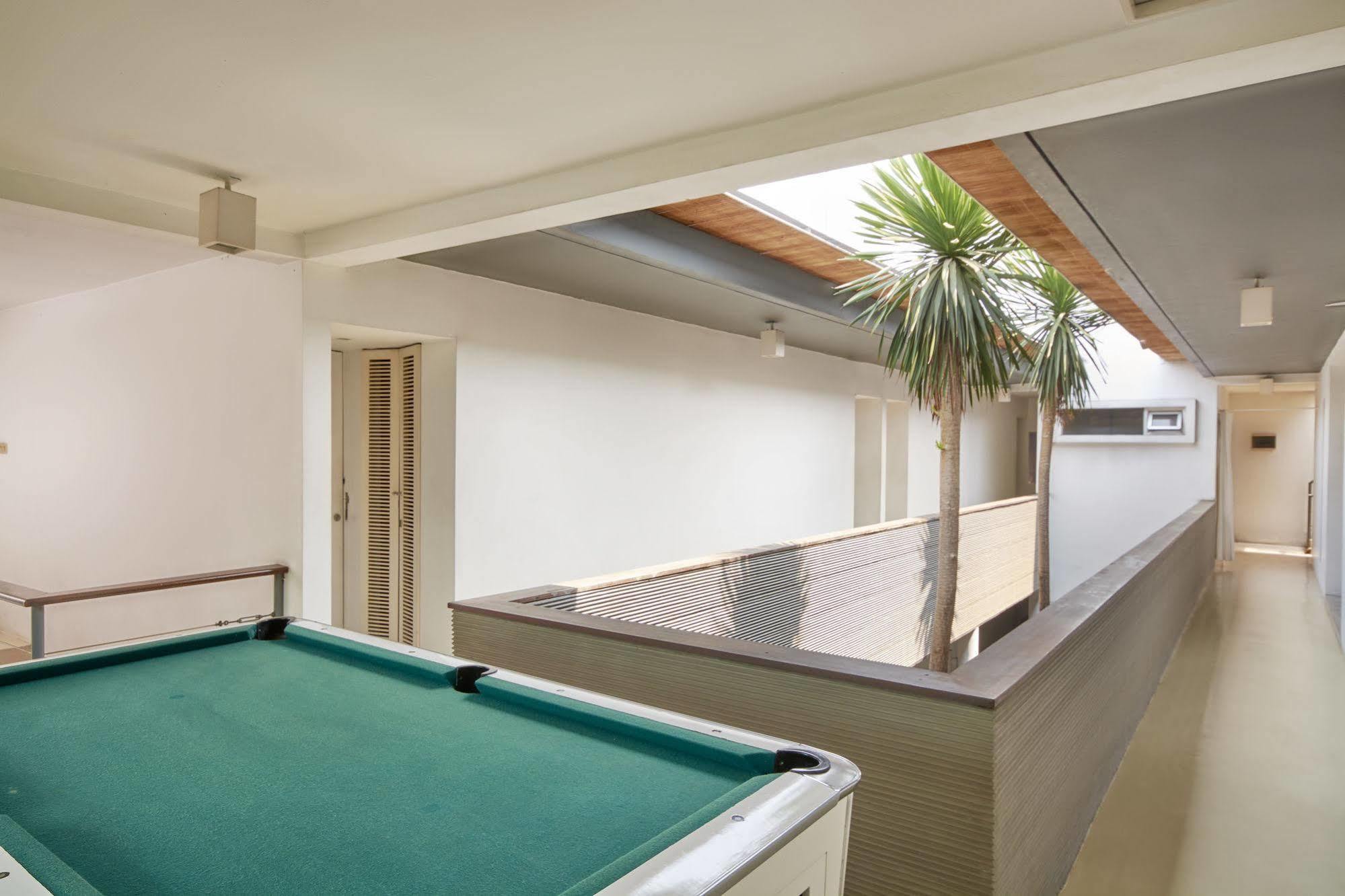 Flat06 Cipete Hotel Джакарта Екстериор снимка
